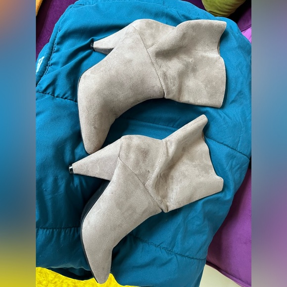 Sandrine cone heel bootie. size 8, Shoedazzle - Picture 4 of 4